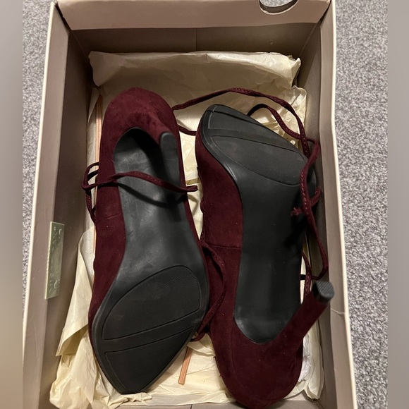 NIB Lauren Conrad Lace Up Heels Fizzy Wine - Picture 3 of 5